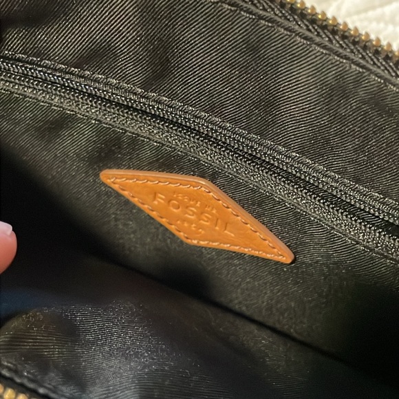 Fossil Cross Body Purse - Picture 3 of 4